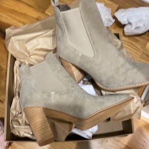 BRAND NEW Esmee Faux Suede Heeled Bootie 8.5